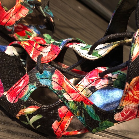 Multi-Color Floral Strappy Lace-Up Sexy MADDEN GIRL 4.25" High Heels DITAAA~8 - Picture 7 of 10